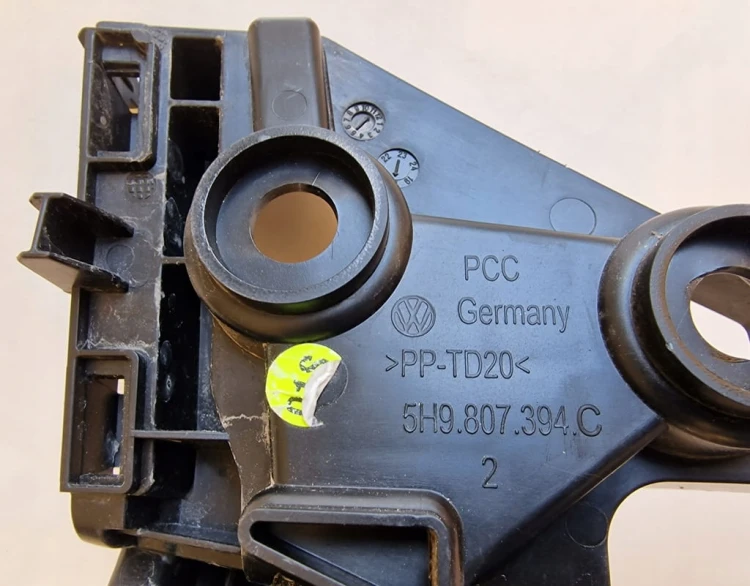 VW GOLF 8 VIII ŚLIZG ZDERZAKA PRAWY TYŁ KOMBI 5H9