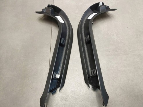 Volkswagen Scirocco OSŁONY KLAPY BAGAŻNIKA TYŁ 1K8867703A 1K8867704A