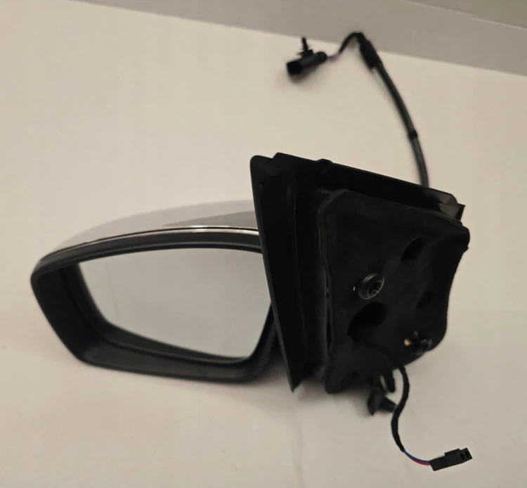 LUSTERKO PRZEDNIE LEWE VW UP CITYGO MII 1S1857501BG CHROM 7 PIN+1