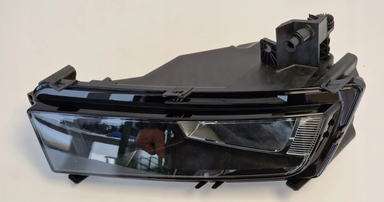 VW TOURAN II HALOGEN NOWY PRAWY 5TA941662A
