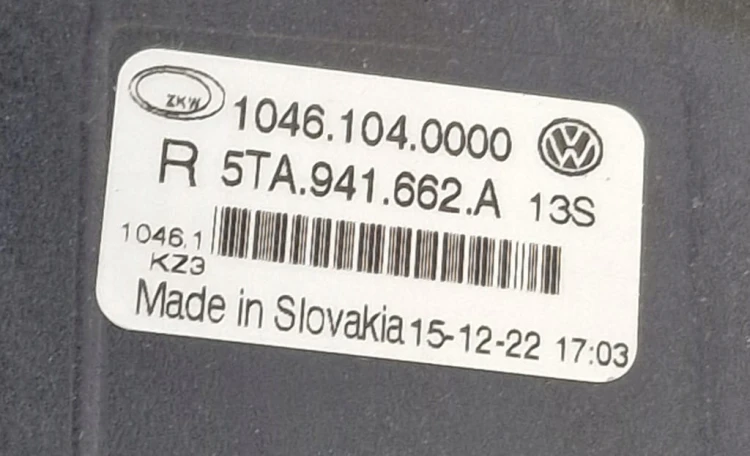 VW TOURAN II HALOGEN NOWY PRAWY 5TA941662A