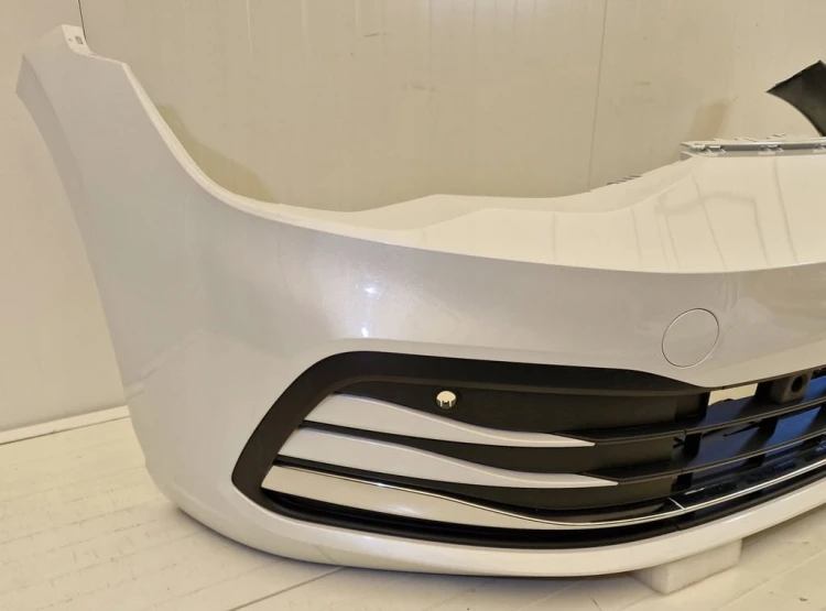 VW GOLF 8 VIII 4 PDC L0K1 ZDERZAK PRZÓD PRZEDNI 5H0807221J CHROM