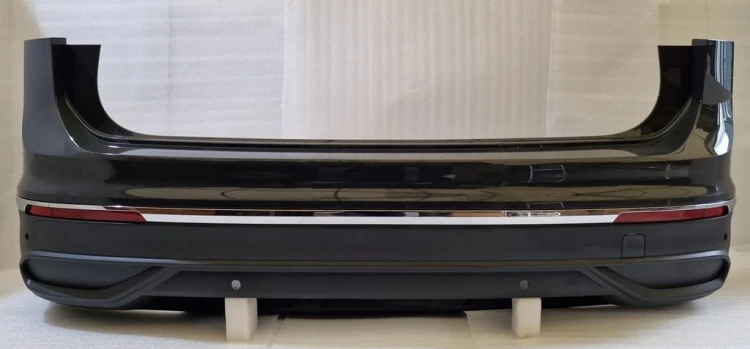 ZDERZAK TIGUAN II LIFT ZDERZAK TYŁ TYLNY LI7F ZDRZAK 4xPDC