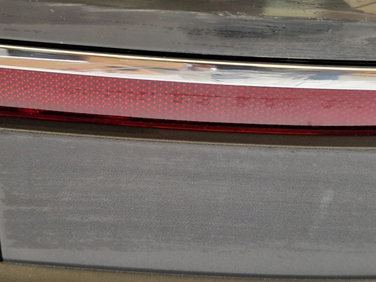ZDERZAK TIGUAN II LIFT ZDERZAK TYŁ TYLNY LI7F ZDRZAK 4xPDC