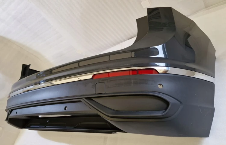 ZDERZAK TIGUAN II LIFT ZDERZAK TYŁ TYLNY LI7F ZDRZAK 4xPDC