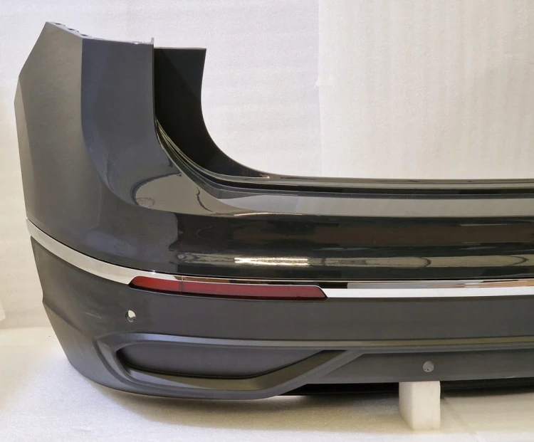 ZDERZAK TIGUAN II LIFT ZDERZAK TYŁ TYLNY LI7F ZDRZAK 4xPDC