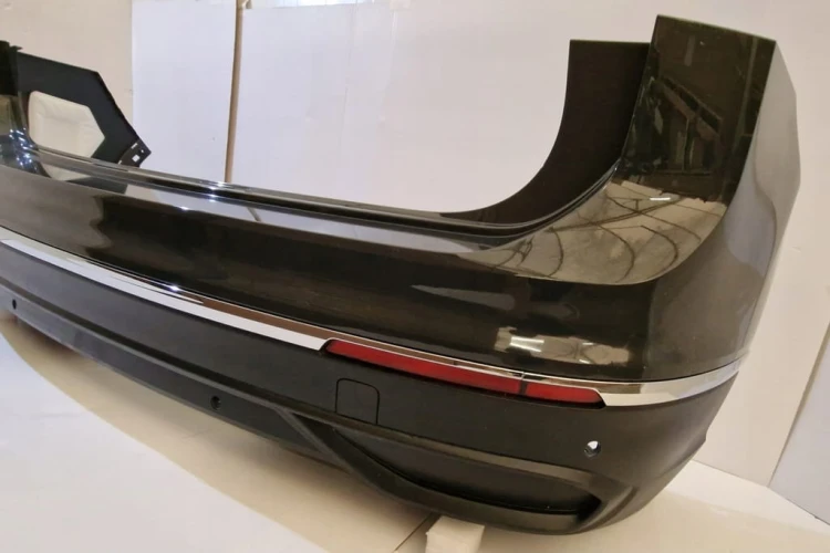 ZDERZAK TIGUAN II LIFT ZDERZAK TYŁ TYLNY LI7F ZDRZAK 4xPDC