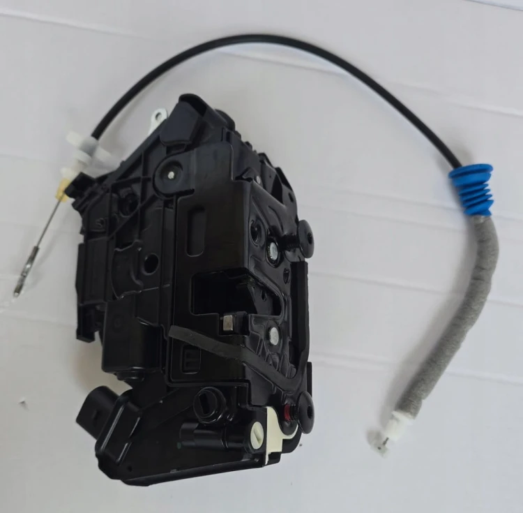 VW AUDI SKODA SEAT ZAMEK DRZWI LEWY TYŁ TYLNY VW UP 1S4839015B