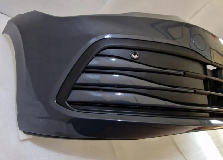 ZDERZAK PRZEDNI VW GOLF 8 VIII 4PDC LC7Q ZDERZAK PRZÓD 5H0807221H 5H0807217