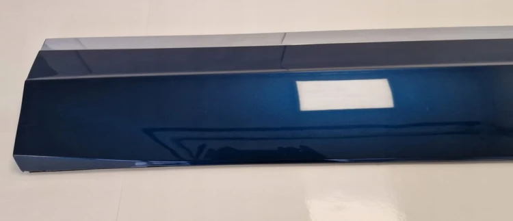 VW TOUAREG III LISTWA DRZWI LEWY PRZÓD LP5M