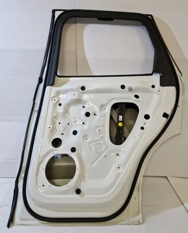 VW TOUAREG 3 III 760 DRZWI PRAWY TYŁ L0K1 RLINE