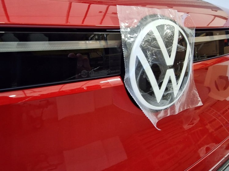 VW ID.4 ID4 LED ZDERZAK PRZEDNI LC3J 6PDC 11A807217A