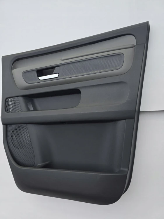 VW ID BUZZ CARGO TAPICERKA BOCZEK DRZWI PRAWY PRZÓD 1T5867012A