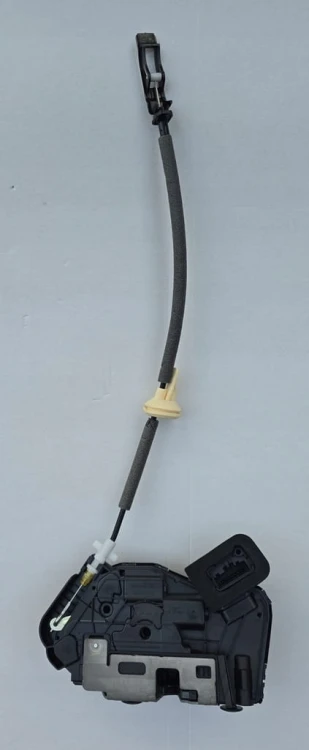 VW AUDI SKODA SEAT ZAMEK DRZWI PRAWY PRZÓD B6E 5TB837016E