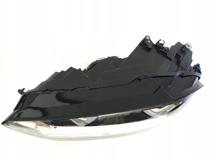 VW GOLF VII SPORTSVAN BIXENON LED LAMPA LEWY 517