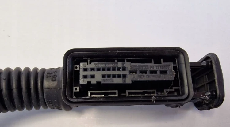 VW GOLF VII WIĄZKA DRZWI PRAWY TYŁ 5G4971694K