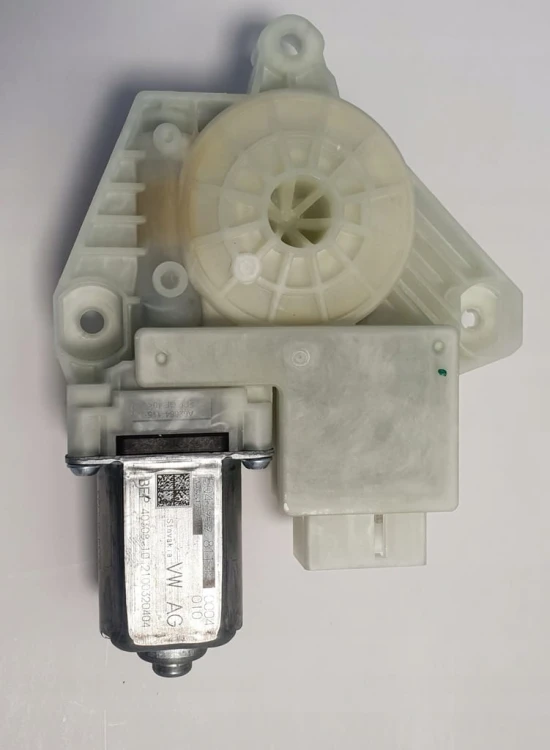 VOLKSWAGEN AUDI SILNICZEK SZYBY 5Q4959811H