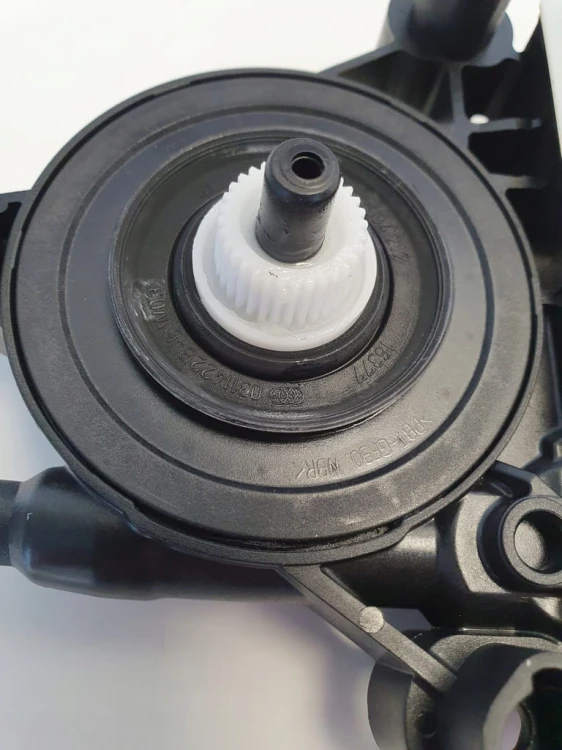 VW SKODA SEAT SILNIK PODNOSZENIA SZYBY 5Q0959408A