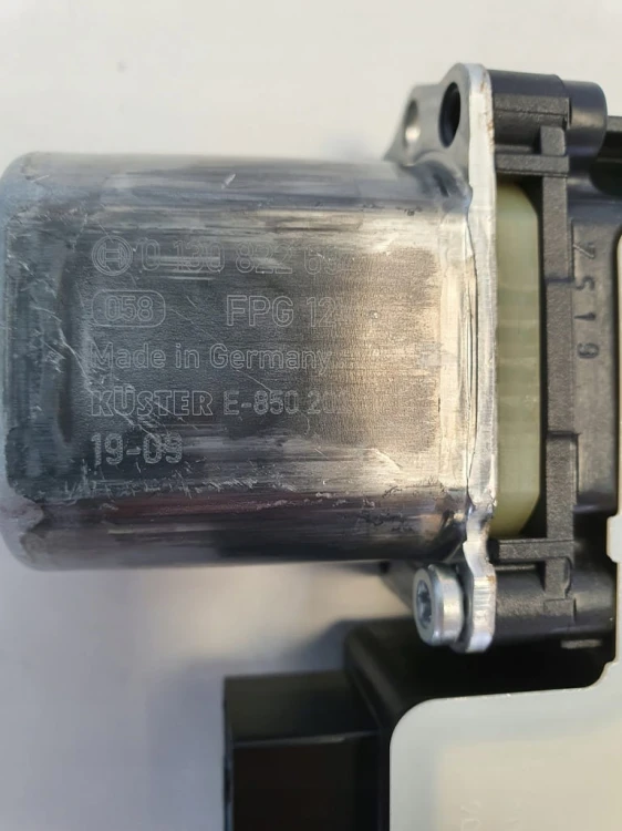 VW SKODA SEAT SILNIK PODNOSZENIA SZYBY 5Q0959408A
