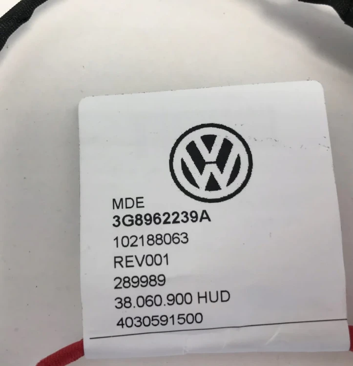 VW ARTEON EASY OPEN OTWIERANIE NOGĄ KLAPY BGAŻNIKA 3G8962239A