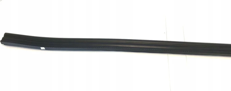 TOUAREG 3 USZCZELKA GUMA KOMORY SILNIKA 760823723