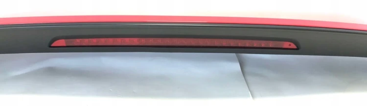 VW T-ROC SPOILER TYLNEJ KLAPY 2GA827933 CZERWONY