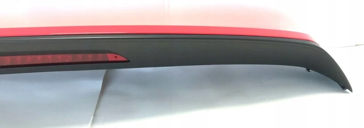 VW T-ROC SPOILER TYLNEJ KLAPY 2GA827933 CZERWONY