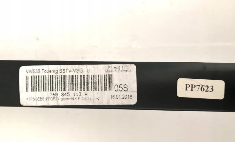 VW TOUAREG III SZYBA TRÓJKĄT PRZÓD LEWA 760845113A