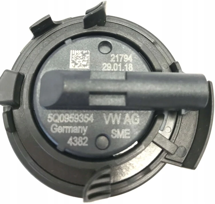 VOLKSWAGEN CZUJNIK UDERZENIOWY PRZÓD 5Q0959354
