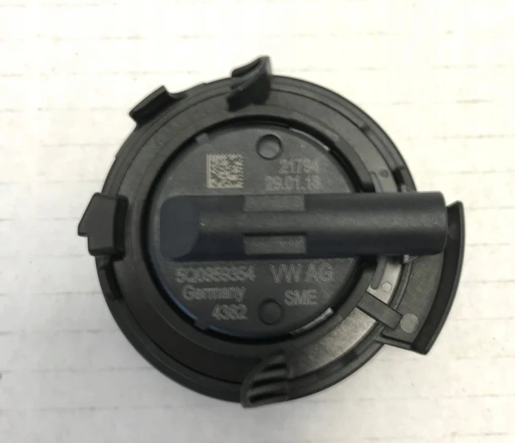 VOLKSWAGEN CZUJNIK UDERZENIOWY PRZÓD 5Q0959354