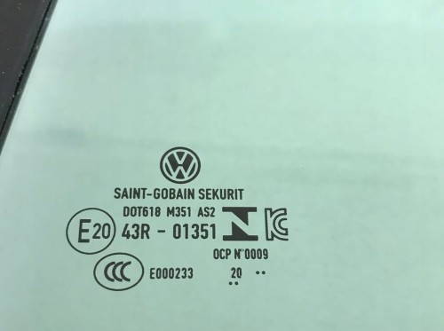 VW GOLF 8 VIII SZYBA TYLNA BOCZNA LEWA 5H9