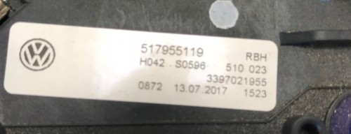 VW GOLF SPORTSVAN MECHANIZM WYCIERACZEK 517955023C