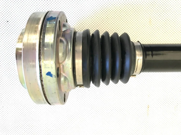 VW SKODA SEAT AUDI PÓŁOŚ TYLNA 4M0501203D