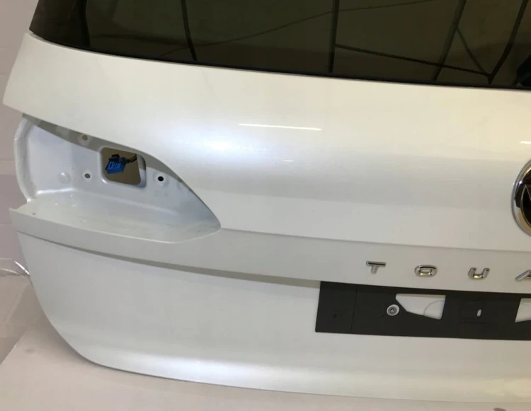 VW TOUAREG III 3 RLINE KLAPA TYLNA BAGAŻNIKA L0K1
