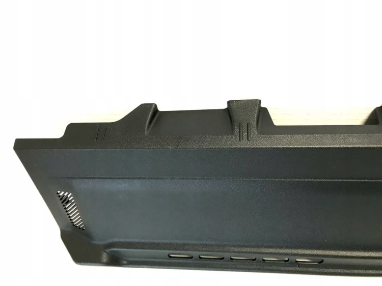 VW TOUAREG III OSŁONA ZAŚLEPKA BAGAŻNIKA 760863211