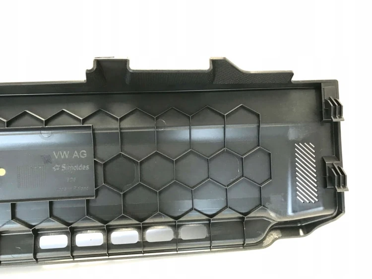 VW TOUAREG III OSŁONA ZAŚLEPKA BAGAŻNIKA 760863211
