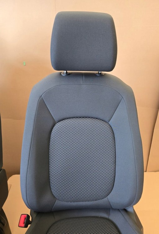 ID BUZZ CARGO KANAPA 2 OSOBOWA FOTEL KIEROWCY PODGRZEWANE 1T5881806E AKL