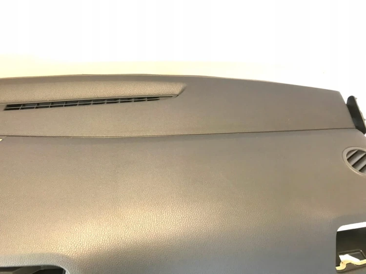 VW JETTA DESKA ROZDZIELCZA KONSOLA KOKPIT 5C6