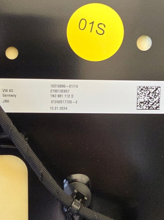 ID BUZZ CARGO KANAPA 2 OSOBOWA FOTEL KIEROWCY PODGRZEWANE 1T5881806E AKL