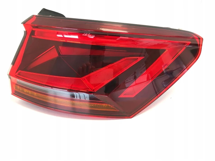 TOUAREG III R-LINE LAMPA TYŁ PRAWA LED 760945208