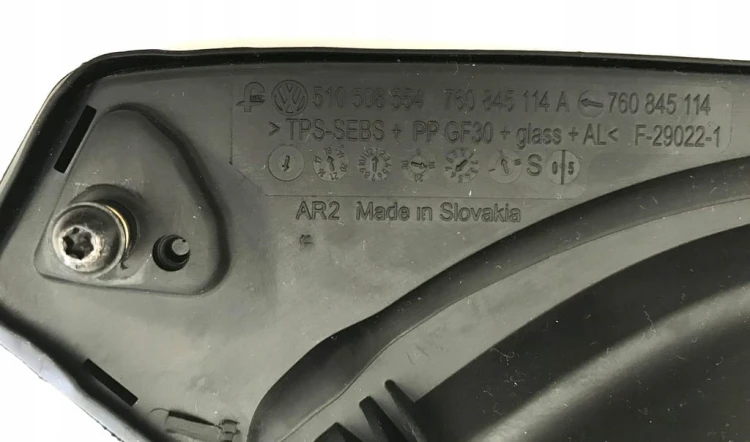 TOUAREG III SZYBA TRÓJKĄT PRZÓD PRAWA 760845114A