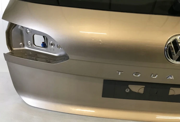 VW TOUAREG III 3 KLAPA TYLNA BAGAŻNIKA 760 LC1Y
