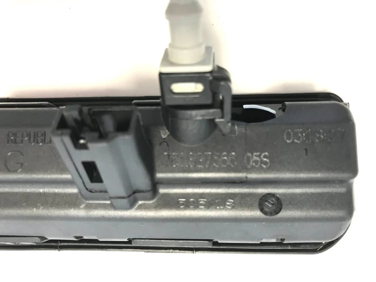 VOLKSWAGEN AUDI KAMERA KLAMKA BAGAŻNIKA TYLNEJ KLAPY MIKROSTYK 760827566