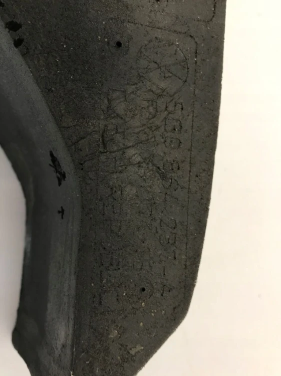 VW GOLF VII LEWE WYGŁUSZENIE BŁOTNIKA 5G0864237A
