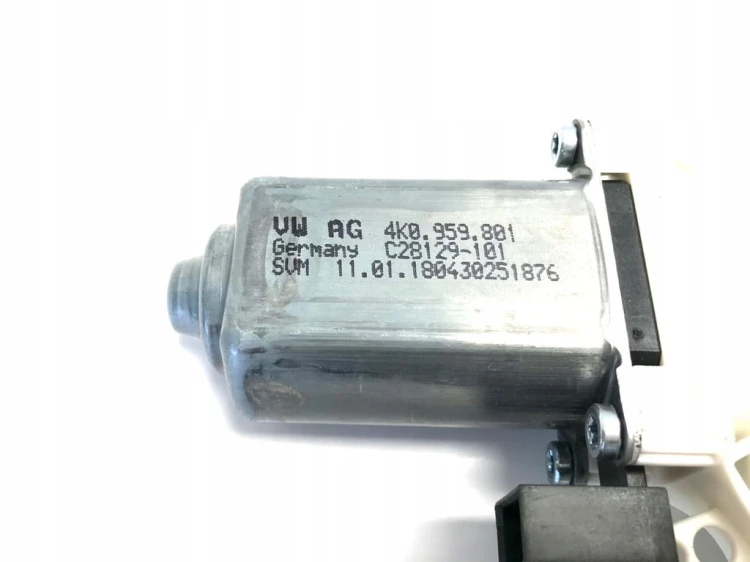 VW TOUAREG 3 III SILNIK SZYBY 4K0959801 PRAWY PRZEDNI
