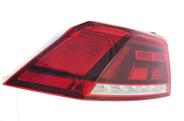 VW PASSAT B8 LIFT LAMPA LEWA TYŁ SEDAN 3G5945095E