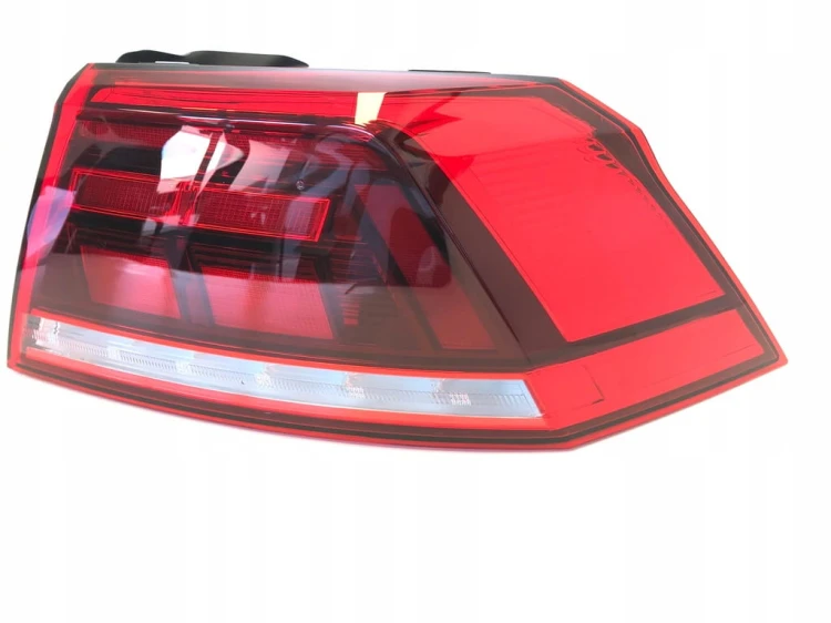 VW PASSAT B8 LIFT LAMPA PRAWA TYŁ SEDAN 3G5945096E