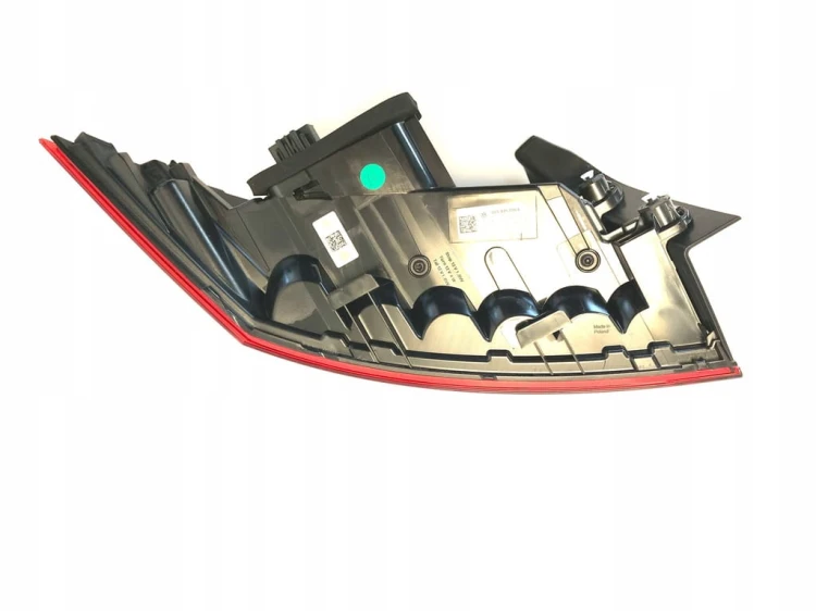 VW PASSAT B8 LIFT LAMPA PRAWA TYŁ SEDAN 3G5945096E