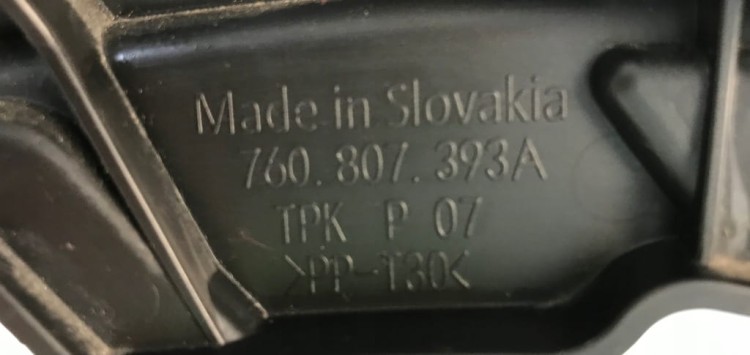 VW TOUAREG 3 ŚLIZG ZDERZAK 760807355B 760807393A