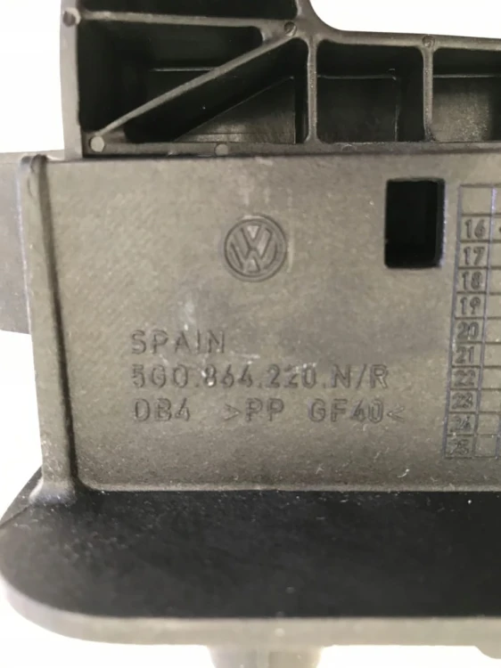VW GOLF VII TIGUAN OBUDOWA WYBIERAKA 5G0864220